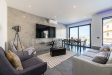 THE BEST Mexilhoeira Grande Wheelchair Accessible Vacation Rentals - Tripadvisor - Compare & Book Wheelchair Accessible Vacation... 