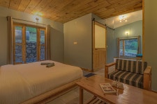 Kuriyana stay UPDATED 2024: 2 Bedroom Cottage in Mussoorie with Internet access and Wi-fi - Tripadvisor