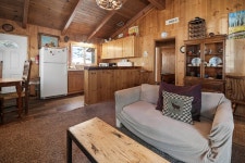 Owl Cabin UPDATED 2024: 2 Bedroom House Rental in Fawnskin with Mountain Views and Housekeeping Included - Tripadvisor