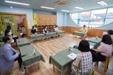오세현 아산시장, 미세먼지 알리미 지원 어린이집 현장 방문 | 시장실뉴스 | 아산시열린시장실 시장실뉴스