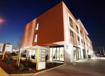 호텔 소호, 란다우 - 호텔 가격비교