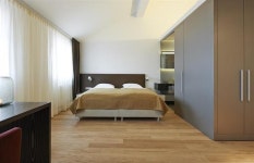 바인하우스 헤닝거, 칼슈타트 - 호텔 가격비교