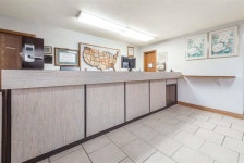 나이츠 인 - 샤뉴트, 샤누트 - 호텔 가격비교