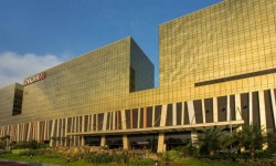 파라나키 시티지역 호텔 목록입니다.