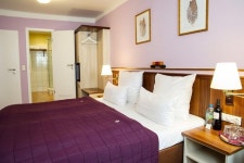 슈타인지역 호텔 목록입니다.