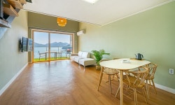 지심도선착장지역 호텔 목록입니다.