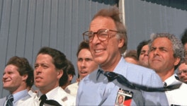 Wind GIF - Find & Share on GIPHY