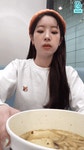 트둥닷컴 - 오늘자 브이앱 둡조씨