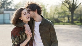 How Long Does It Take To Fall In Love? Let’s Look At The Evidence. | Glamour How Long Does It Take To Fall In Love? Let’s... 