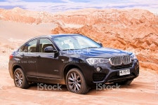 Bmw F26 X 4 BMW에 대한 스톡 사진 및 기타 이미지 - iStock New black crossover BMW F26 X4 is parked in the Valle de la Muerte of...