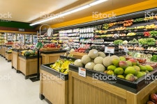 휴게소 청과물 진료과 슈퍼마켓에 대한 스톡 사진 및 기타 이미지 - iStock Produce section in grocery store wide angle