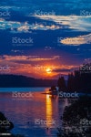 여름 썬라이즈 워싱턴 주에 대한 스톡 사진 및 기타 이미지 - iStock Colorful sunrise in the Pacific Northwest