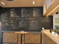 Madrids best wine bars – Taste wine in these top bodegas and bars ¡Viva el vino!