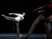 Nederlands Dans Theater 2 (slide show)