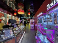 NYC’s claw machine arcades are having a moment Why the claw machine arcade is NYCs hottest spot right now