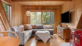 25 Coziest Airbnb Cabins near NYC for 2025 25 cozy cabin Airbnbs near NYC