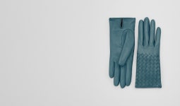 Bottega Veneta® - 인트레치아토 디테일 브라이튼 나파 글러브  Bottega Veneta® - 인트레치아토 디테일 브라이튼 나파 글러브