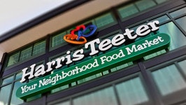 Harris Teeter workers douse flames after teens lit greeting cards on fire, NC cops say