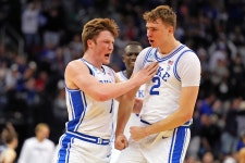 Nike’s 7-Word Reaction to Duke’s Historic NCAA Tournament Milestone - Yahoo Sports Nike’s 7-Word Reaction to Duke’s... 