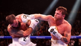 Canelo Alvarez Proves He’s the Best Boxer Alive
