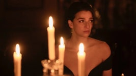 ‘Industry’ Star Marisa Abela Says Yasmin’s Romantic Choice Was ‘Inevitable’