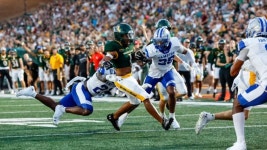 No. 11/12 Football Runs Past Hampton, 49-7, in CAA Opener - Yahoo Sports No. 11/12 Football Runs Past Hampton, 49-7, in CAA Opener