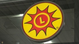 Marylanders rush to play in the lottery after winnings rise into the billions