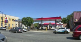 Man, 31, fatally shot outside Citgo gas station on West Side