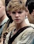 Newt Thomas Brodie Sangster GIF - Newt Thomas Brodie Sangster The Maze Runner - GIF 탐색 및 공유