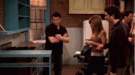 Friends Ending GIF - Friends Ending Scene - GIF 탐색 및 공유