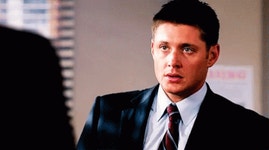 Thumbs Up Wink GIF - Thumbs Up Wink Jensen Ackles - GIF 탐색 및 공유