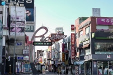 과거와 현재의 공존, 건대입구에서 에너지충전 | 서울시 - 내 손안에 서울 과거와 현재의 공존, 건대입구에서 에너지충전