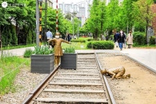 5월 걷기 딱 좋은 이곳! 경의선숲길 | 서울시 - 내 손안에 서울 5월 걷기 딱 좋은 이곳! 경의선숲길 