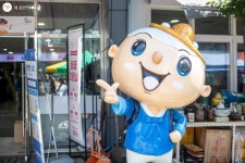골동품·구제 의류…서울풍물시장서 숨은 보석 찾기! | 서울시 - 내 손안에 서울 골동품·구제 의류…서울풍물시장서 숨은 보석 찾기!