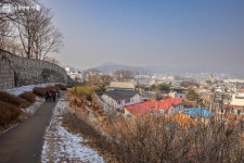 동대문에 두 마리의 용, 혜화문에 봉황이 그려진 이유는? | 서울시 - 내 손안에 서울 동대문에 두 마리의 용, 혜화문에 봉황이 그려진 이유는?