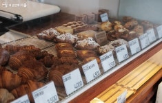 찾았다! 나만의 단골 카페, 서초구 카페 골목 3곳 탐방기 < 공지사항(상세) < 새소식 | 서울문화포털......  새소식 > 공지사항(상세) > 찾았다! 나만의... 