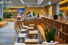 주민힐링공간으로 변신한 노원구청 < 공지사항(상세) < 새소식... 새소식 > 공지사항(상세) > 여기가 구청 맞나요? 주민힐링공간으로 변신한 노원구청