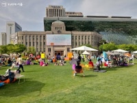 2년 만에 돌아온 책 읽는 서울광장, 책 나들이 추천! | 서울시 - 내 손안에 서울 2년 만에 돌아온 책 읽는 서울광장,  책 나들이 추천!