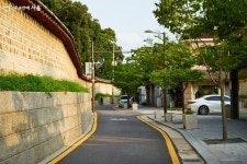 다시 이어진 창경궁~종묘, 온전한 돌담길 산책의 즐거움! | 서울시 - 내 손안에 서울 다시 이어진 창경궁~종묘, 온전한 돌담길 산책의 즐거움!