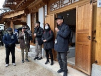 이상, 염상섭, 현진건, 윤동주와 함께 청와대를 거닐다 | 서울시 - 내 손안에 서울 이상, 염상섭, 현진건, 윤동주와 함께 청와대를 거닐다