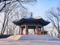 서울 관광 필수 코스! 남산공원 팔각안내센터를 찾으세요 | 서울시 - 내 손안에 서울 서울 관광 필수 코스! 남산공원 팔각안내센터를 찾으세요