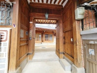 한옥에서 즐기는 클래식 선율~ 홍건익 가옥 필운동 콘서트 < 보도자료... (상세) > 한옥에서 즐기는 클래식 선율~ 홍건익 가옥 필운동 콘서트