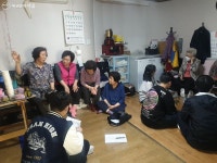 할머니~ 손주 같은 학생들이랑 치매예방하세요 | 서울시 - 내 손안에 서울 할머니~ 손주 같은 학생들이랑 치매예방하세요