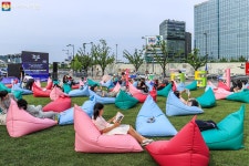 여름날 꿉꿉한 마음에 환기가 필요할 때! 광화문 나들이 추천 | 서울시 - 내 손안에 서울 여름날 꿉꿉한 마음에 환기가 필요할 때! 광화문 나들이 추천
