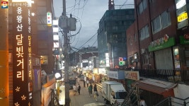 어머, 골목길에 초승달이 떴네! 휘영청 용왕산 달빛거리 | 서울시 - 내 손안에 서울