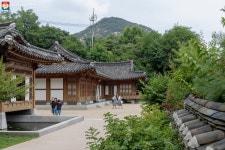 종이 향기가 유독 어울리는 곳, 청운문학도서관 즐기기 | 서울시 - 내 손안에 서울 종이 향기가 유독 어울리는 곳, 청운문학도서관 즐기기
