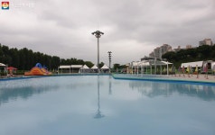 아담해서 오히려 좋아! 미루나무 늘어선 광나루 한강수영장 | 서울시 - 내 손안에 서울 아담해서 오히려 좋아! 미루나무 늘어선 광나루 한강수영장