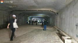 서울광장 아래 335m 암흑터널 탐험기 | 서울시 - 내 손안에 서울 상상도 못한 숨은 공간! 서울광장 아래 335m 암흑터널 탐험기