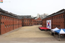 역사의 울림이 생생하게…3.1절에 꼭 가봐야 할 곳! | 서울시 - 내 손안에 서울 역사의 울림이 생생하게…3.1절에 꼭 가봐야 할 곳!