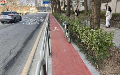 보도와 나란히 높이 맞춘 자전거도로! 안전·편리 대만족 | 서울시 - 내 손안에 서울 보도와 나란히 높이 맞춘 자전거도로! 안전·편리 대만족